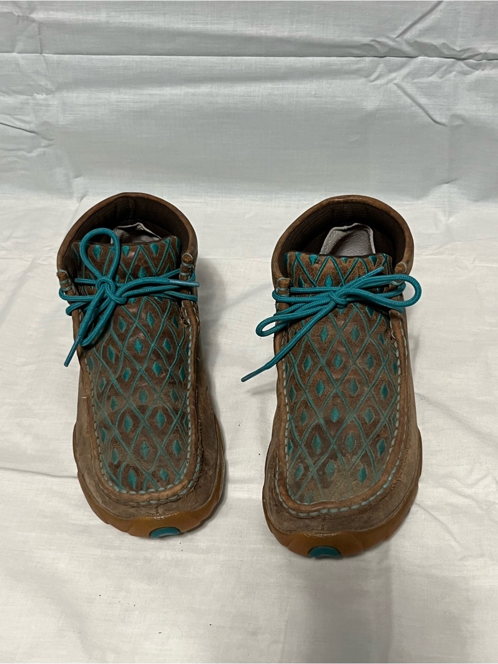Twisted X women’s Driving Mocs Brown and Turquoise leather Chukka Loafer 6.5M